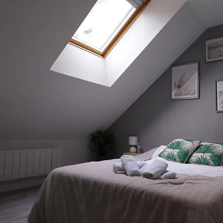 Duplex Calme Et Cosy Centre 아파트