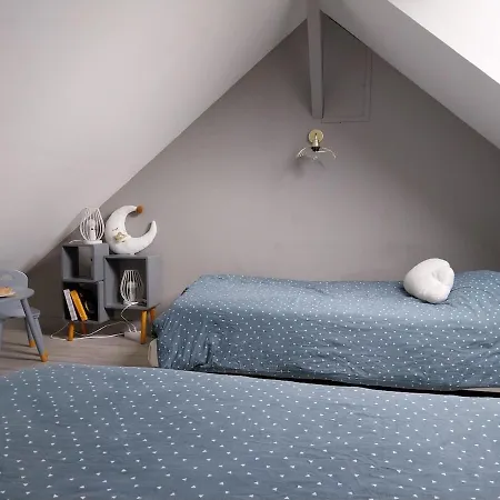 Duplex Calme Et Cosy Centre 아파트